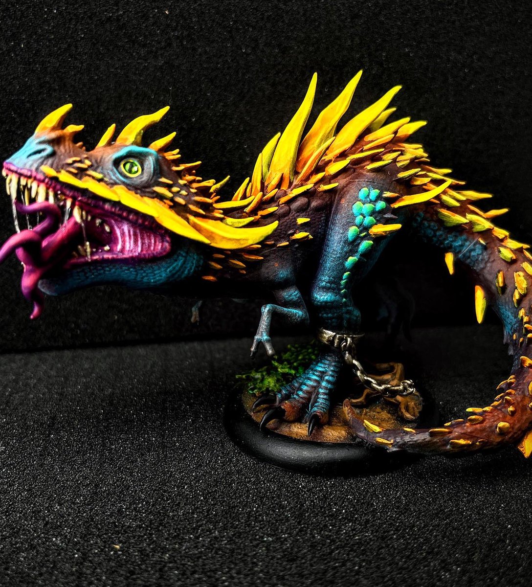 jamie_daggers's tweet photo. Ooh I love doing these! 

4 pics, 4 tags

@WittleGoblin @MalevMinis @thabenman @SpilledPaintPot https://t.co/pjN00mHT3k