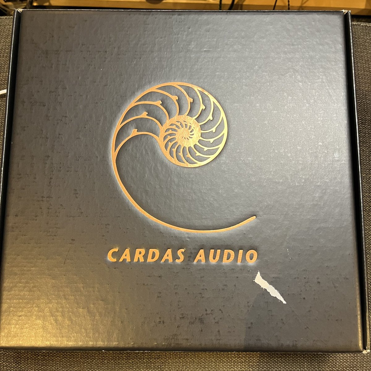 Aothunder's tweet photo. 今日の戦利品from Fujiya
#luxury&Precision W4
#Hifiman Svanar
#Cardas clear light https://t.co/lZzbx6ixhI