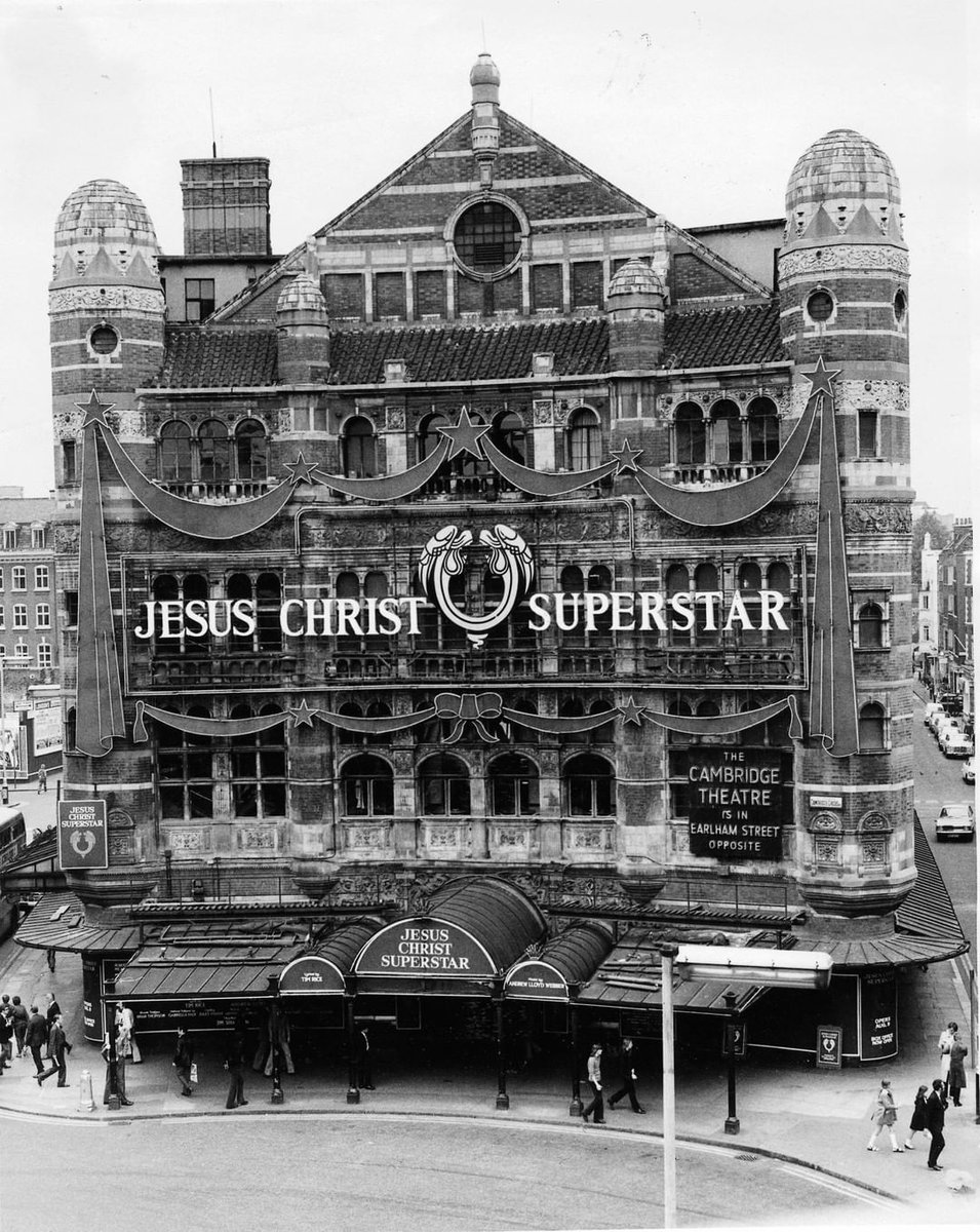 If you used a Time-Turner and travelled back to 1972, you’d find @JCSTheMusical opening at the Palace Theatre instead of @CursedChildLDN... 🤯