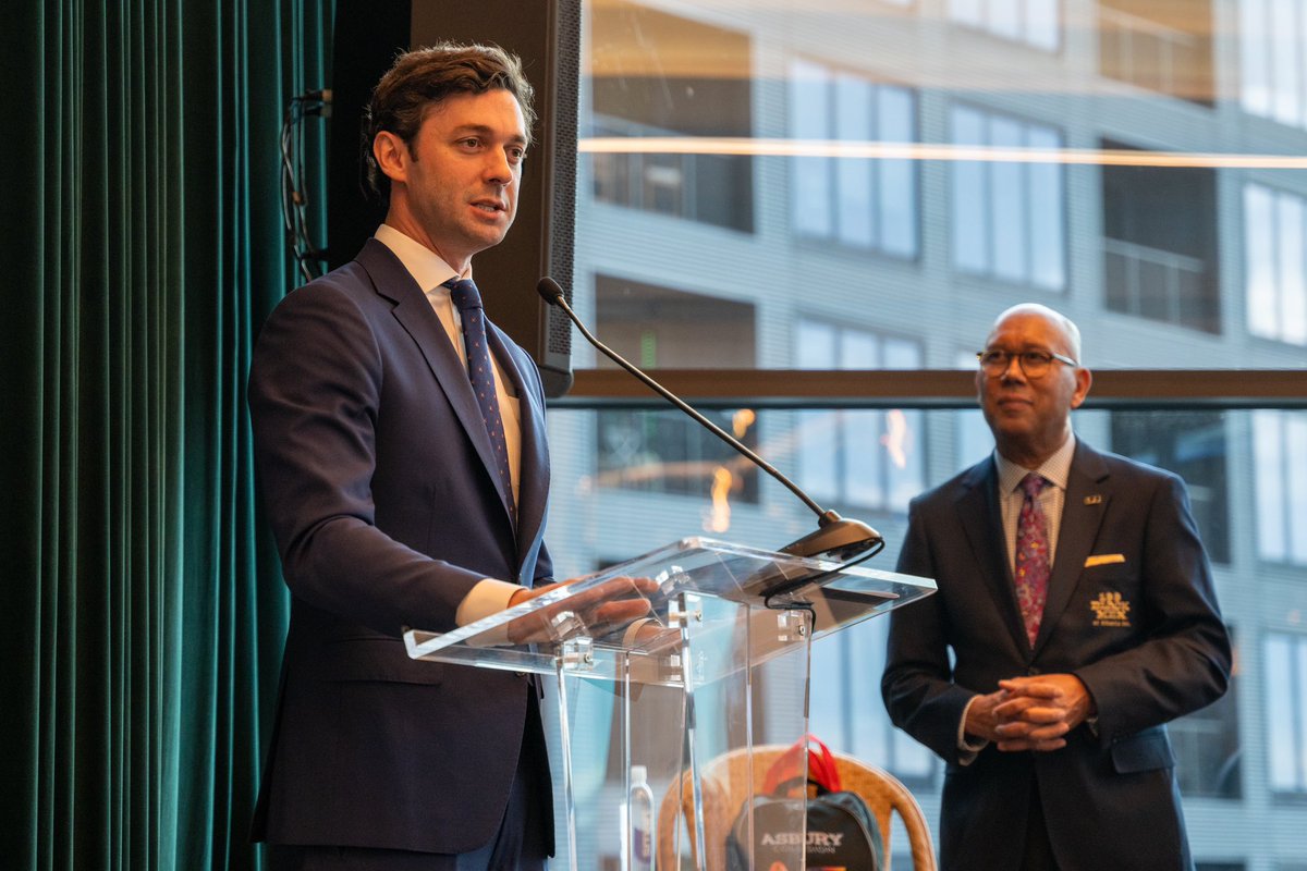 100BlackMen's tweet image. A special congratulations goes to the 100 Black Men of Atlanta for hosting a meaningful discussion with Senator Ossoff at this week’s general body meeting. #ForwardFocus #The100Way #100BMOA