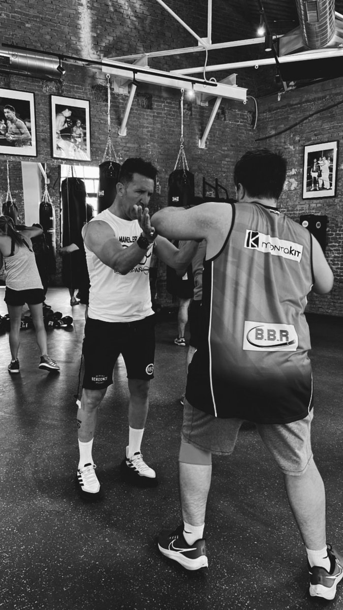 BoxingStudio's tweet image. ▪️▫️@MBerdonce #box #boxeo #boxeocubano🇨🇺 #boxeoespaña #boxeofemenino #fitnessmotivation #instagram #top #fy #vic #victoriasecrets #fitness #fitnesslife #motivation #coach #coaching #entrenamiento