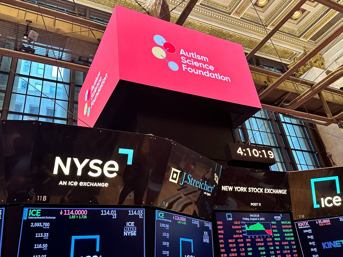 ForefrontComms's tweet photo. #TeamForefront was thrilled to attend the ringing of the @NYSE closing bell last week in support of @wsridesfar! Check out photos from the event. https://t.co/WymJG5uMC2