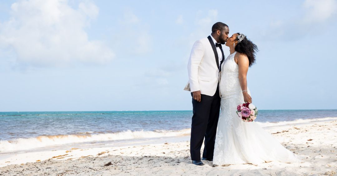 DestinationWeddings tweet media