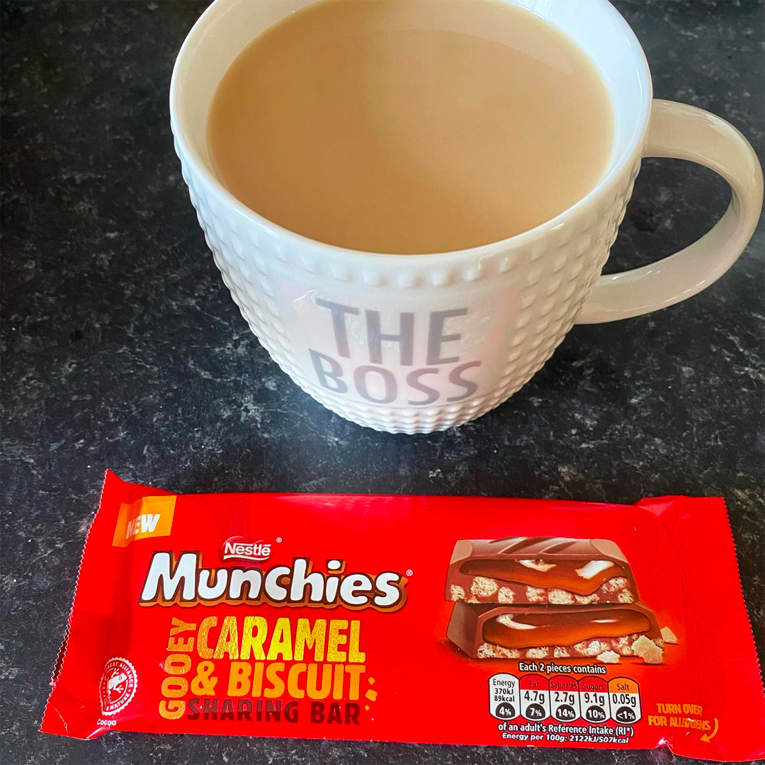 Introducing… the snack you didn’t know you were craving! 🍫✨

Diver into layers of divine gooey caramel and crunchy biscuit in the BRAND-NEW Munchies Sharing Bar! Online NOW for only £1.25 > bit.ly/47jcVnw

(📸 <a href="/my/">John</a>.sw.profile)