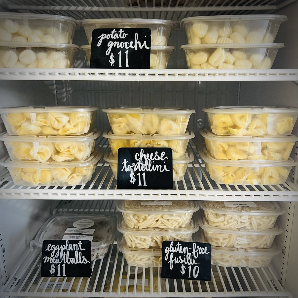 ntpastaindy's tweet photo. Drop by Nikki-T's for some fresh grocery goodness. 🥚🍆🤩

We've got you from egg to eggplant and everything in between — even our egg-free pasta!

Don't forget we're a Tuesday and Thursday pick-up spot for MarketWagon. https://t.co/TDEH2nWECy