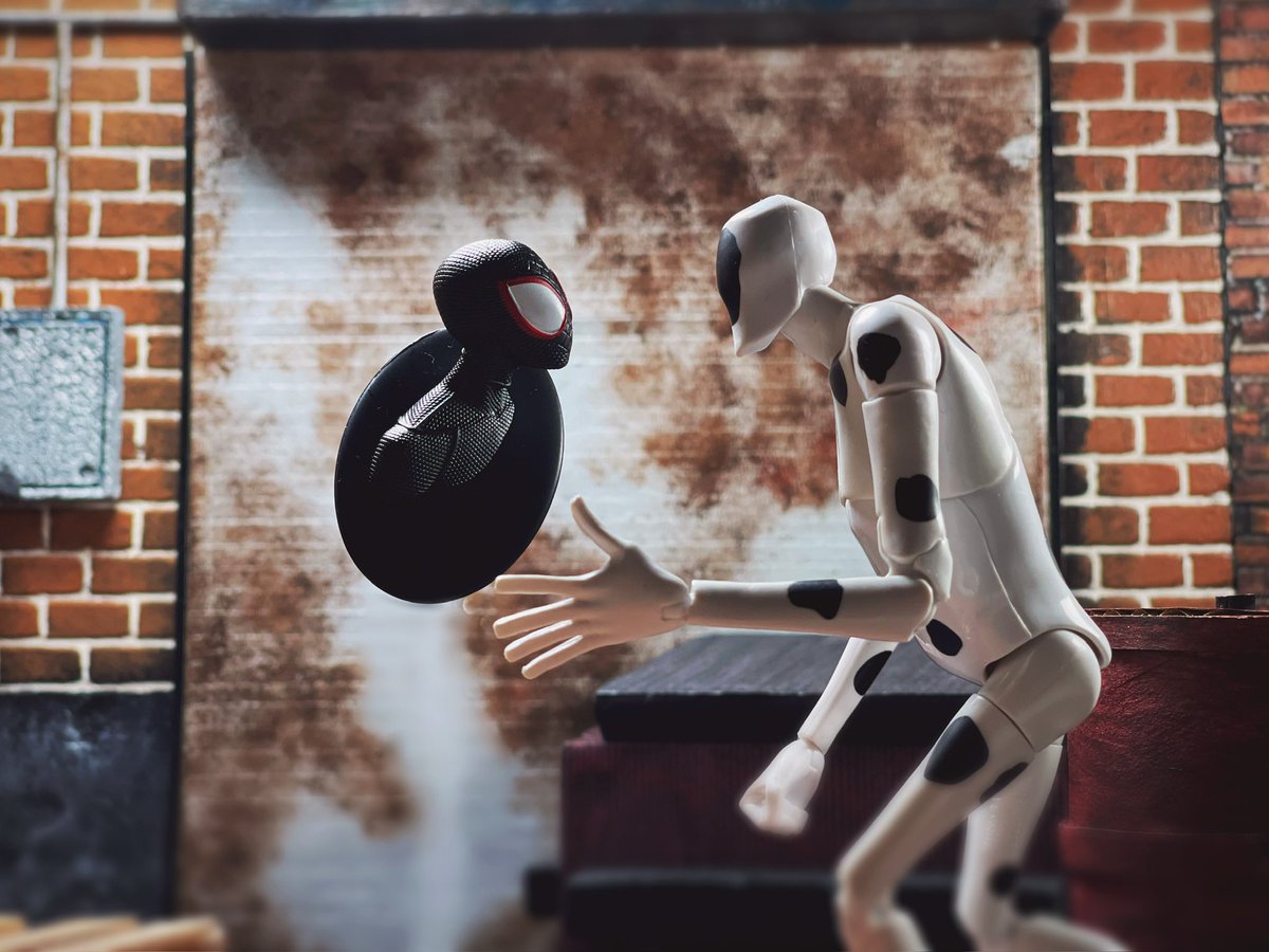 MarvelMix's tweet image. #AcrossTheSpiderVerse #MilesMorales #spiderman #marvellegends #Hasbro