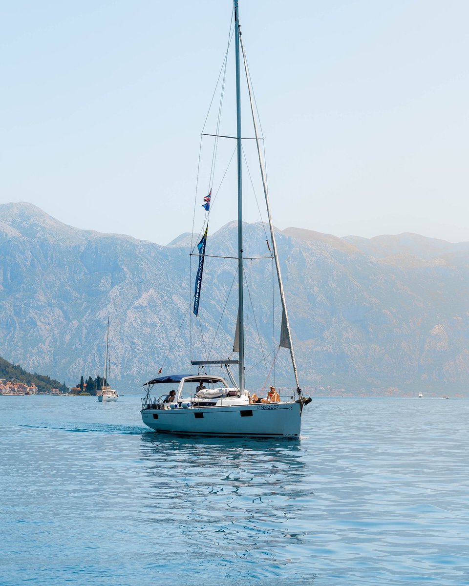withkaejon's tweet photo. Photo dump from an epic week in Montenegro with @sailweek ⛵️🇲🇪
#sailweek #visitmontenegro #traveleurope https://t.co/hxIUwjwVCW