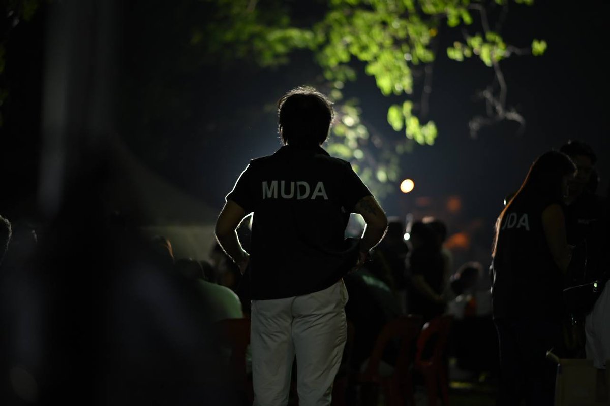 Cheda_Razak's tweet photo. Terima kasih semua atas sokongan selama ini.

Mungkin ini ucapan kempen terakhir saya, tapi khidmat saya untuk penduduk Batu Tiga akan sentiasa ada! 

#ChedaRazakBersamaRakyat #PRNSelangor #MUDA
#DUNBatuTiga https://t.co/uhPmaadRei