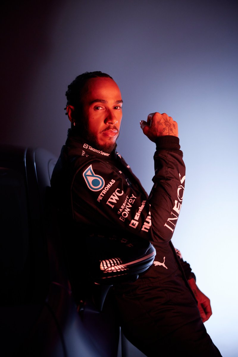 MercedesAMGF1's tweet photo. 🖤🔥 https://t.co/QhEPhQILNS