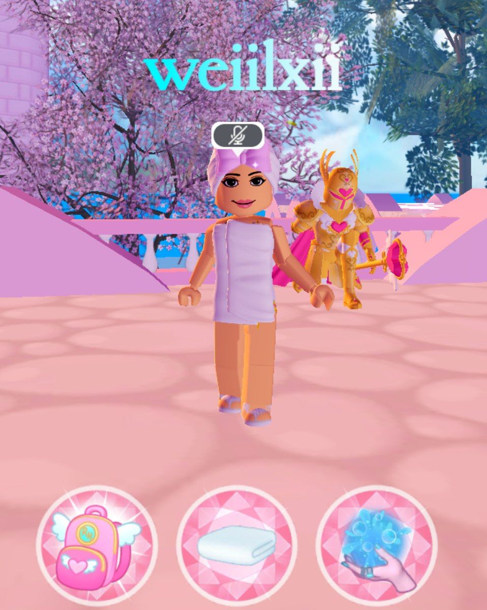 0weiilxii0's tweet image. New tower in Royale High Campus 3/New School #royalehigh #royalehighcampus3 #rh3 #rhc3