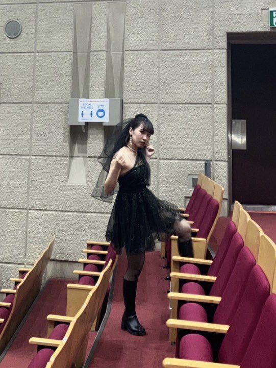himeri_blq's tweet photo. はじめまして🩵🪄

バーレスク東京第19回最終オーディションに参加させて頂くことになりました✨

ひめり といいます☁️

ダンス歴16年のはたちです💭
精一杯頑張りますので応援お願いします🫶🏻🫧

#バーレスク第19回最終オーディション
#誰かの夢になって生きてく
#最終オーディション
#バーレスク東京 https://t.co/jQFpvJnF09
