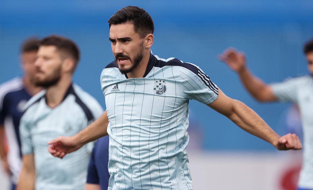 Ajax are finally close to resolving all the details of Josip Sutalo deal with both Dinamo Zagreb and player side 🔴⚪️

Deal close to final stages after official bid revealed two days ago.