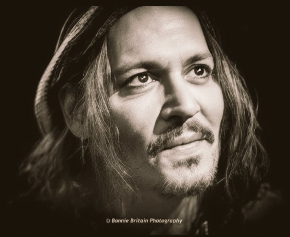 "Why hate? It’s a costly emotion. Hate requires a great burden of importance. Hating requires a f**k load of caring. I’d rather not."
~#JohnnyDepp 🤍