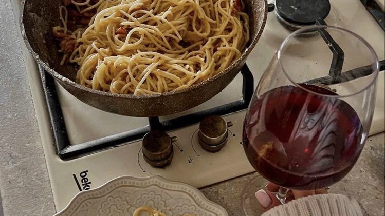 malusokay's tweet photo. In the mood for pasta 🍝 https://t.co/wI9WCBBjTw
