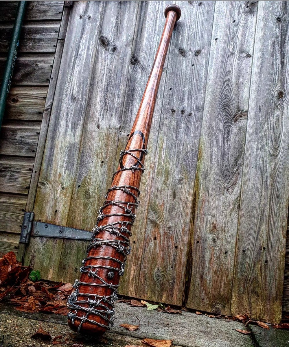 Lucillethe_bat's tweet photo. my mercy prevails my wrath.....

==================================
#lucille #thewalkingdead #negan #amcthewalkingdead  #twdedit #rickgrimes #daryldixon #andrewlincon #jeffreydeanmorgan #fearthewalkingdead #negantwd  #lucillereplica  #feartwd #lucille  #negancosplay https://t.co/HaRBJvJrEc