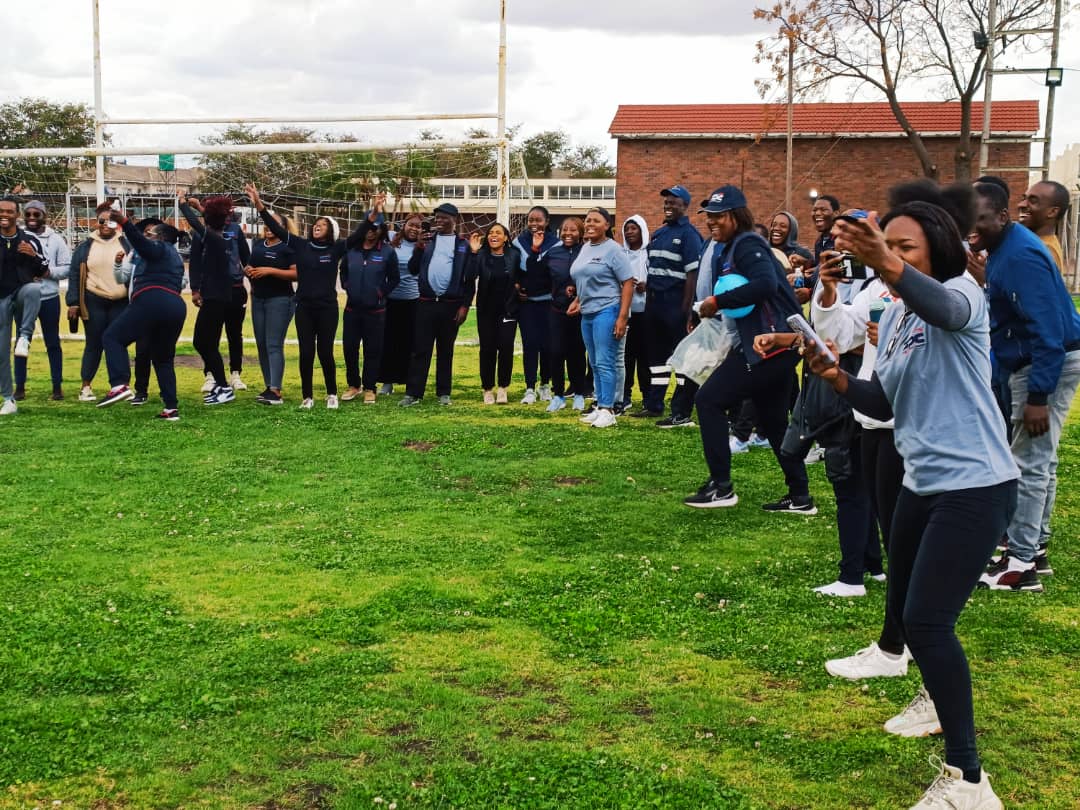 Pathlabzim's tweet image. Today our outdoor office was Zimbabwe Power Company  Head Office for their  Employee wellness day.

Our team performed POC tests as well as share useful health information.

#employeewellnessmatters 
#wecareaboutyourhealth 
#pathlabs