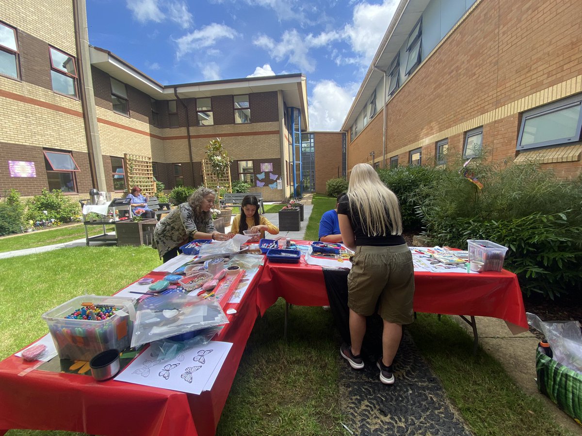 MyschaD's tweet photo. First of our @CwmTafMorgannwg #maternityservices therapeutic arts pilot sessions for bereaved families in our new Butterfly Garden. Families made origami butterflies and wind chimes for their babies 🦋 - photos shared with families permissions https://t.co/FknmbWHOYO