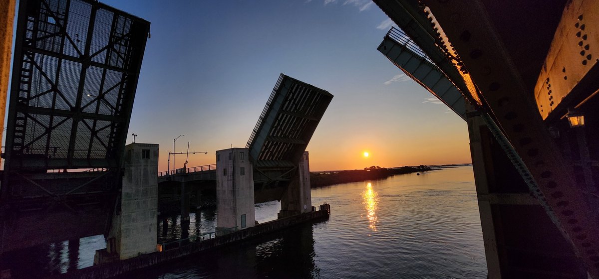 nysdotli's tweet photo. Just a couple more weeks of summer sunsets like this one at the Captree Drawbridge under the Robert Moses Causeway. https://t.co/BxXtz3II8i