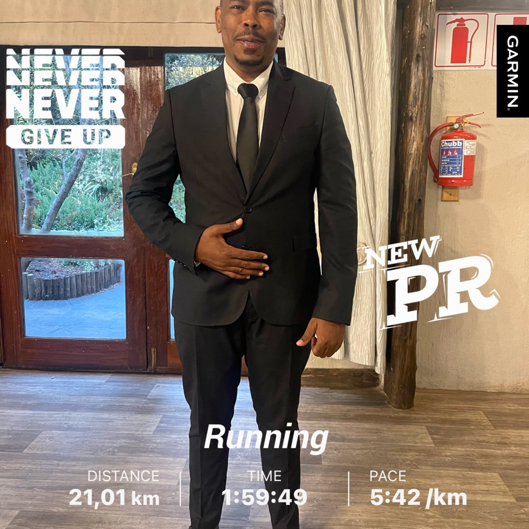 Today I broke the 2 hr mark on 21 km(half marathon), my PB. #ThePowerofManifestation #Trapnlos #RunningWithTumiSole #Running #Runningman #RunningwithLulubel