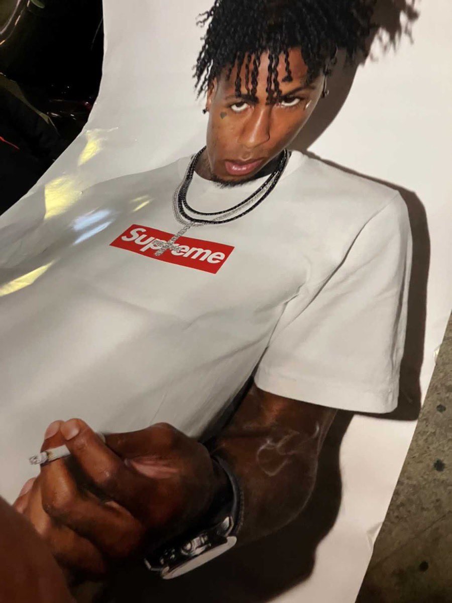 Supreme 23FW Young Boy NBA ポスター-