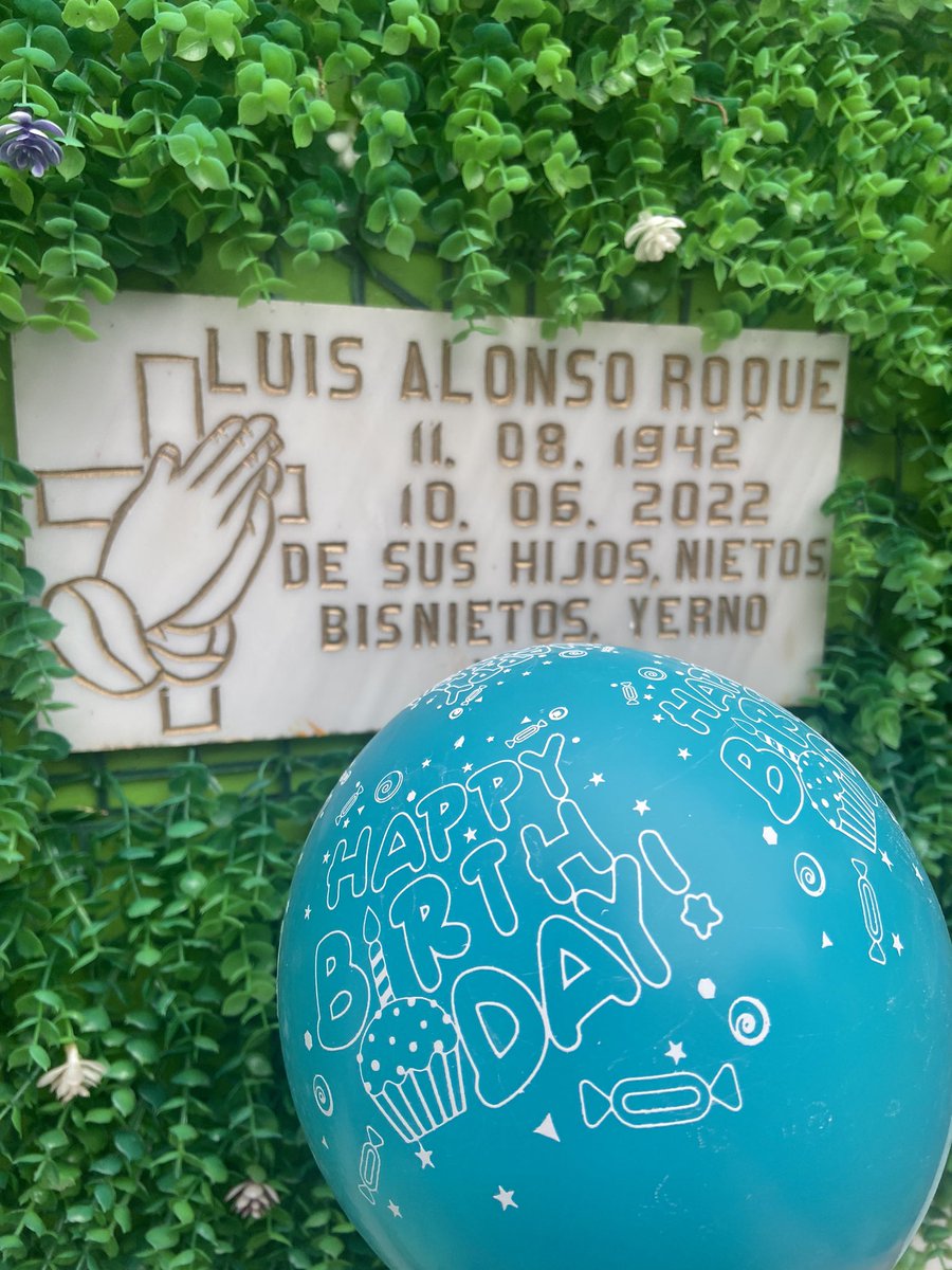 Quisiera subir al cielo y le decirle que se le extraña … darle un abrazo y desearle Feliz Cumpleaños 🎁 Chulito hermoso