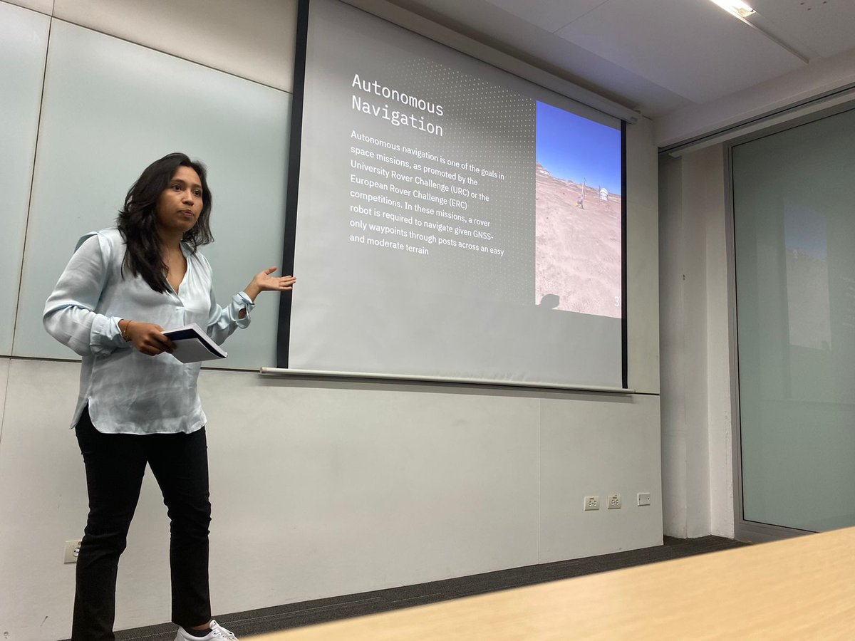 ncardoz's tweet image. Laura Rodríguez presenta nuestro trabajo con Fernando de la rosa, titulado "Planning for Navigation Routes in Unknown Environments" en el 17#CCC en @EAFIT @SCo2_ @DISCuniandes @inguniandes #robots #rover #autonomouscomputing