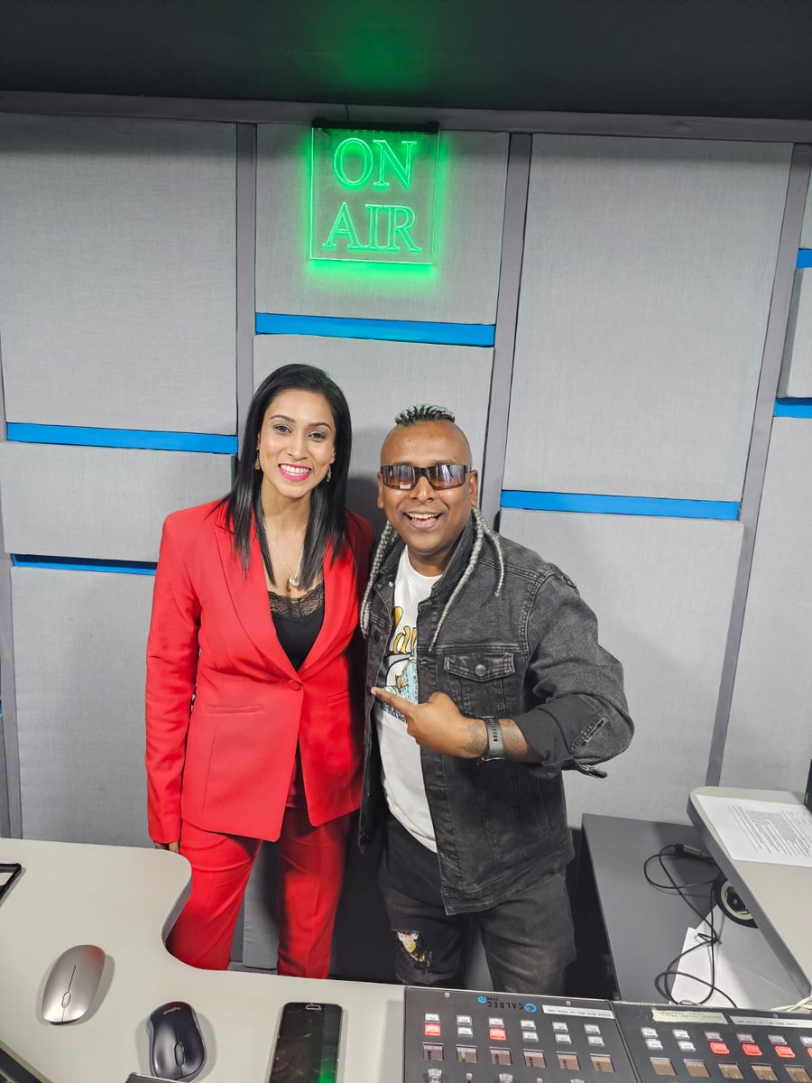 Lloydpaulmedia's tweet image. #Inspiring #Motivating #Empowering. Amazing interview this afternoon on #TheRealDrive with #motivational speaker and #superwomen CJ Benjamin. #WomensMonth #WomenEmpowerment #TheRealDrive #Southsidefmsa #wearesouthsidefm