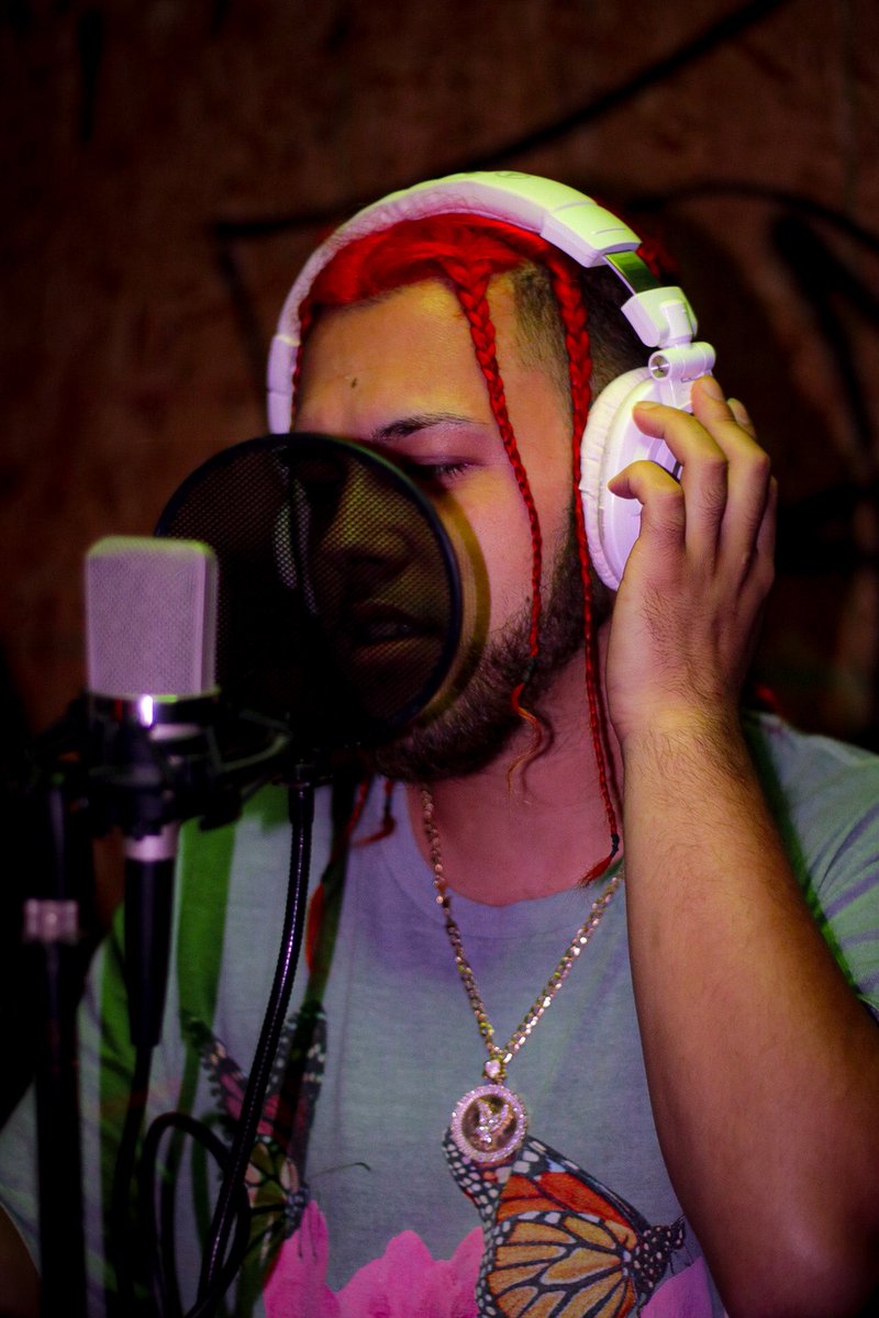 ThatBoyPTG's tweet photo. I’m back! 👁️ 

New music this month .. 🐐 https://t.co/REQ6JRfU9N