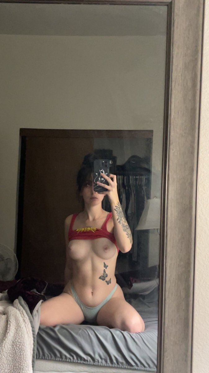 dixie_rocks's tweet photo. Good morning daddies dm with what you want to do to me #slut https://t.co/qaTHdqYQKT