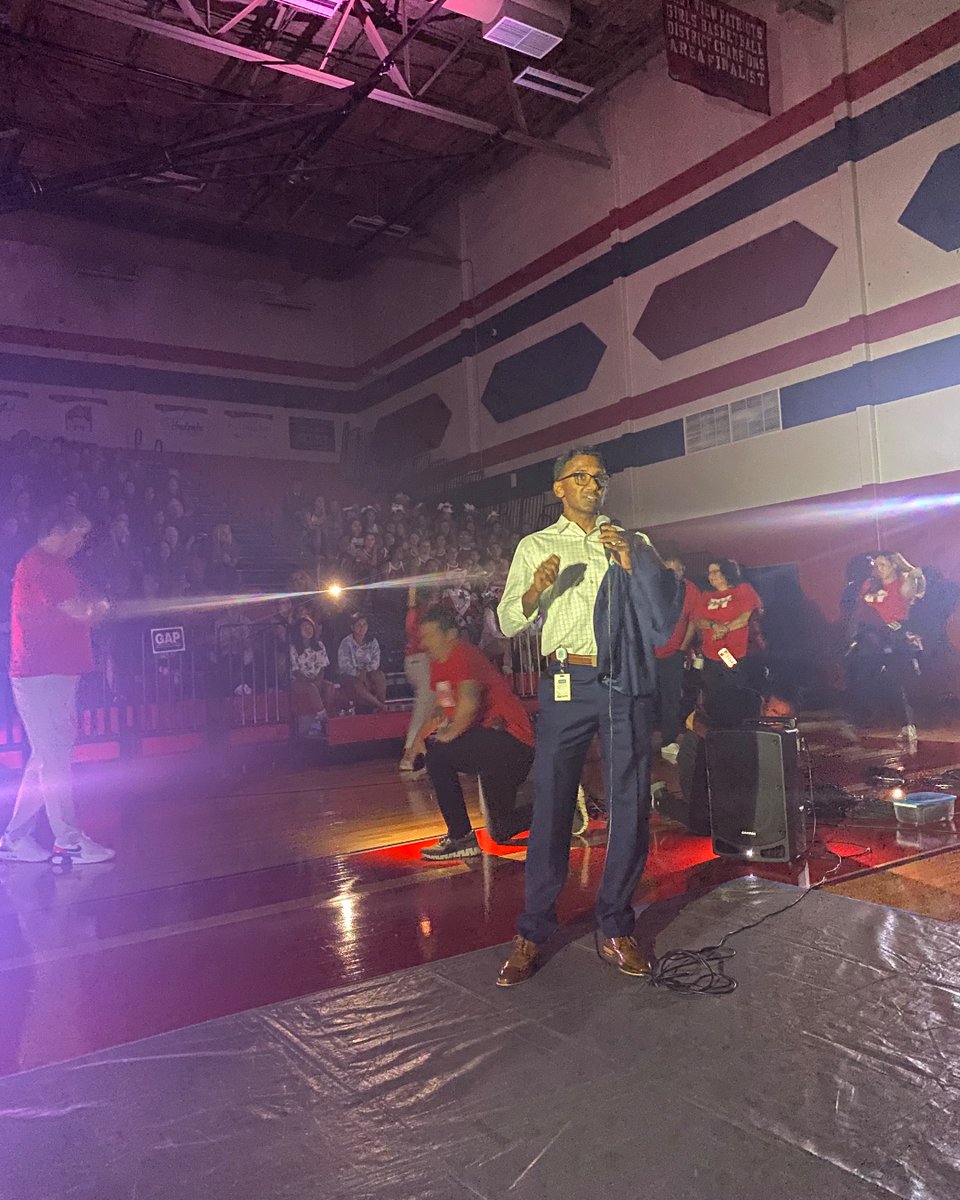GeorgetownISD's tweet photo. This year's Convocation theme was... power outage? Our celebration was cut short on Tuesday, but Team GISD made our own fun. To see photos from "Almost Convocation", visit https://t.co/CS2yJgFqOM
#oneGeorgetown #GISDB2S https://t.co/cx3WMlAMIo