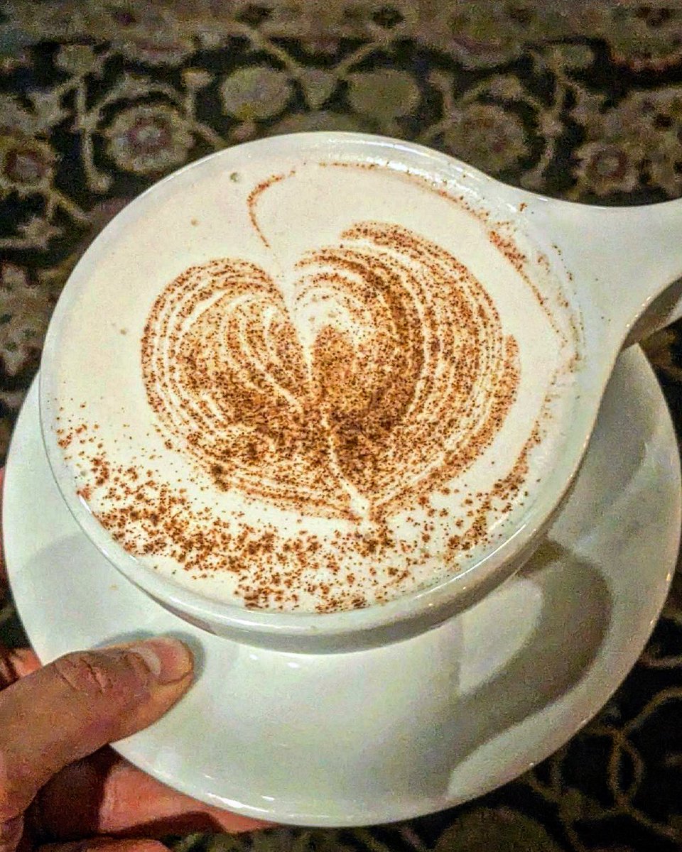 Fri-Yeah Chai-Day: Sippin’ into the weekend like …. ☕️🥳 Chai Cheers

#greenpostcafe #lincolnsquare #friyay #friday #chai #chailover #chailovers #fridaymotivation #chicagocoffeeshops #chicagocafe #coffeeshop