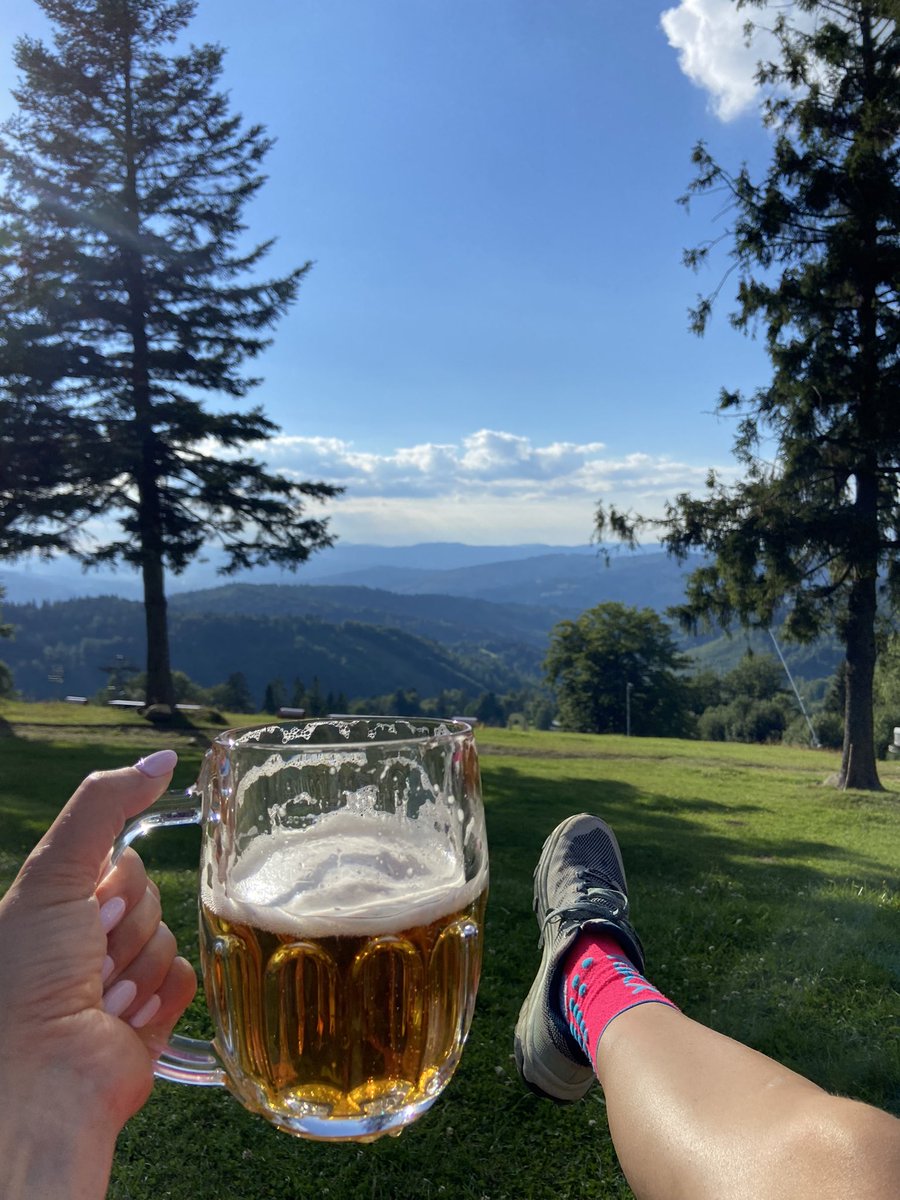 yarushBe's tweet photo. #plzen + #hiking = ❤️😁 https://t.co/LwmRSUddPP