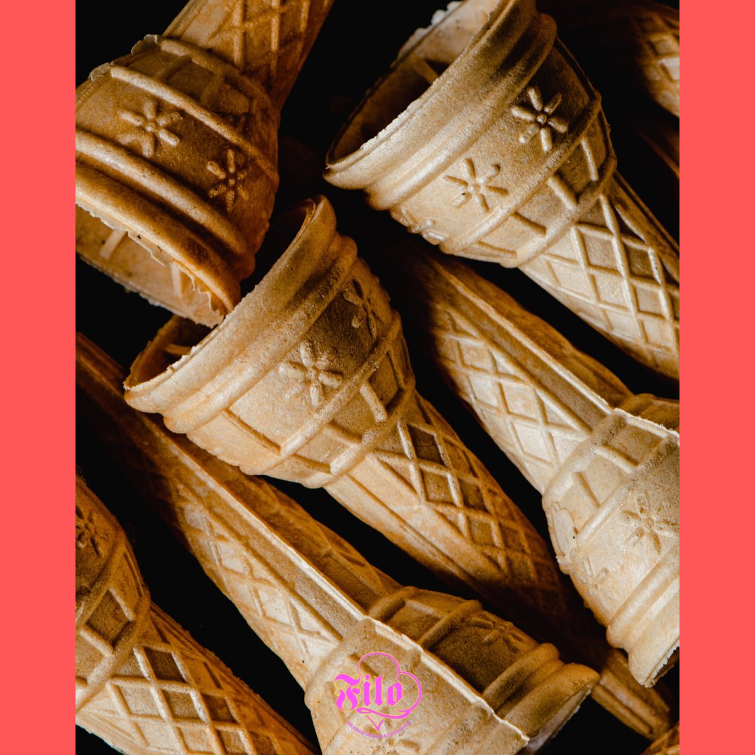 Waffle cone or sugar.... Which is your favorite?!

#wafflecone #sugarcone #icecream #yumm #gelato #cooloff #delicious #treatyourself #sugarrush #sweettooth #lakemary #instagood