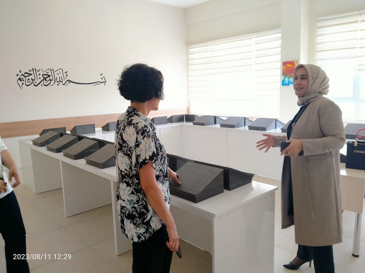 İlçe Millî Eğitim Müdürümüz Sn.Elif Özbek ile Şube Müdürlerimiz Sn.Behrin Sapan ve Sn.Serkan Topbaş, Osman Yüksel Serdengeçti İmam Hatip Ortaokulu/Osman Yüksel Sedengeçti Kız Anadolu İmam Hatip Lisesini ziyaret ettiler.
<a href="/tcmeb/">Millî Eğitim Bakanlığı</a> <a href="/kocakysr/">Yaşar Koçak</a> 
<a href="/elifozbek36/">Elif Özbek🇹🇷</a> <a href="/behrin_sapan/">Behrin Sapan</a> <a href="/srkntpbs72/">Serkan TOPBAŞ</a>