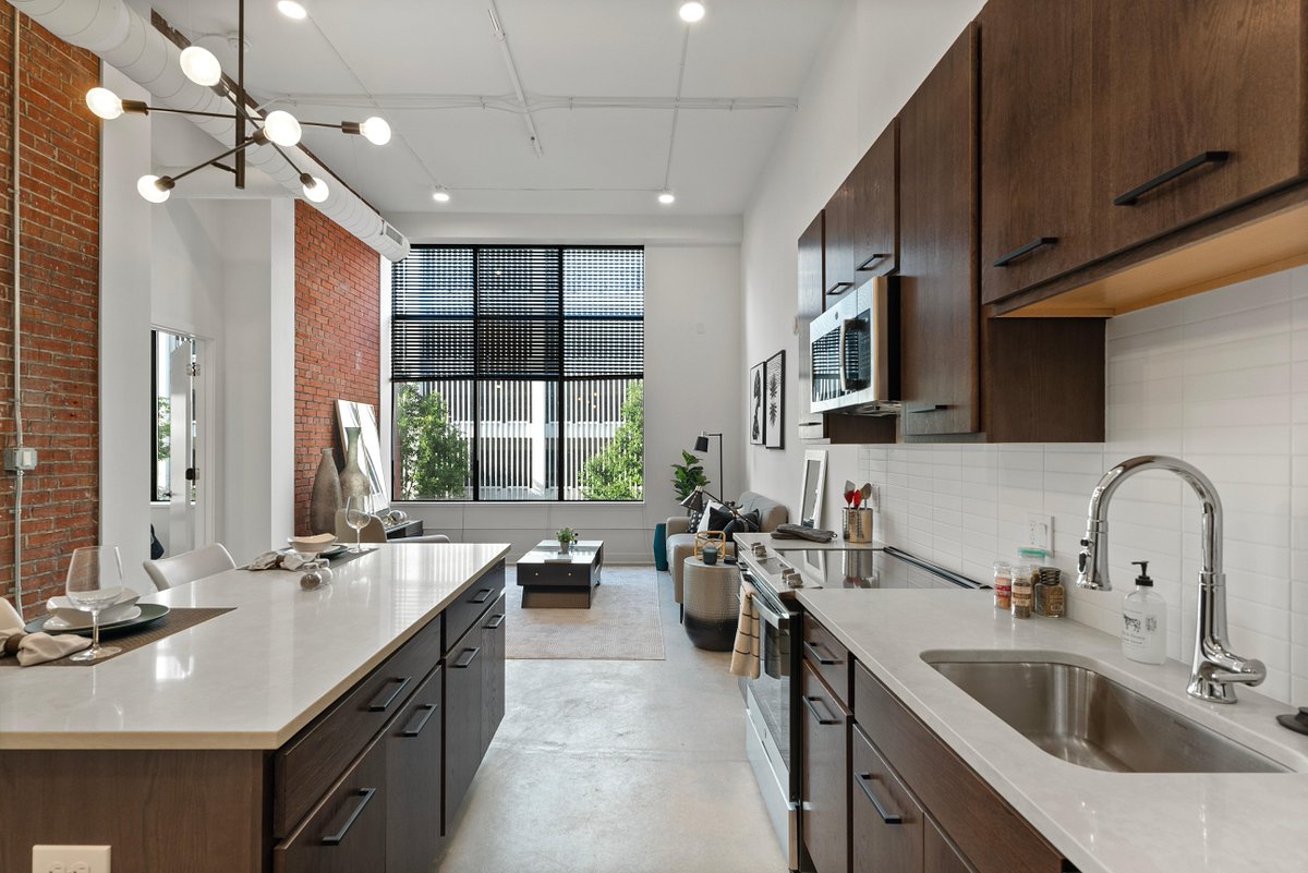 BallparkHeights's tweet photo. Modern - Luxury - Home 

#luxuryliving #ballparkheights #downtownstl #stlapartment https://t.co/XtLjoITQfE