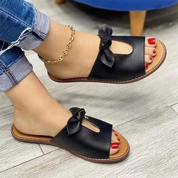 Fishwear2020's tweet photo. 📷Item - Ribbon Sandals 
📷size - 36-43
📷price -ksh.1800
📷free delivery within Nairobi CBD and at an extra affordable cost across the country and World
📷0790554246 inbox for more info
📷Till no.5673003

#crazykennar #Caicedo #Chelsea #PremierLeague #Enzo #Kane #Otile #LaLiga https://t.co/AxPmEmgOap