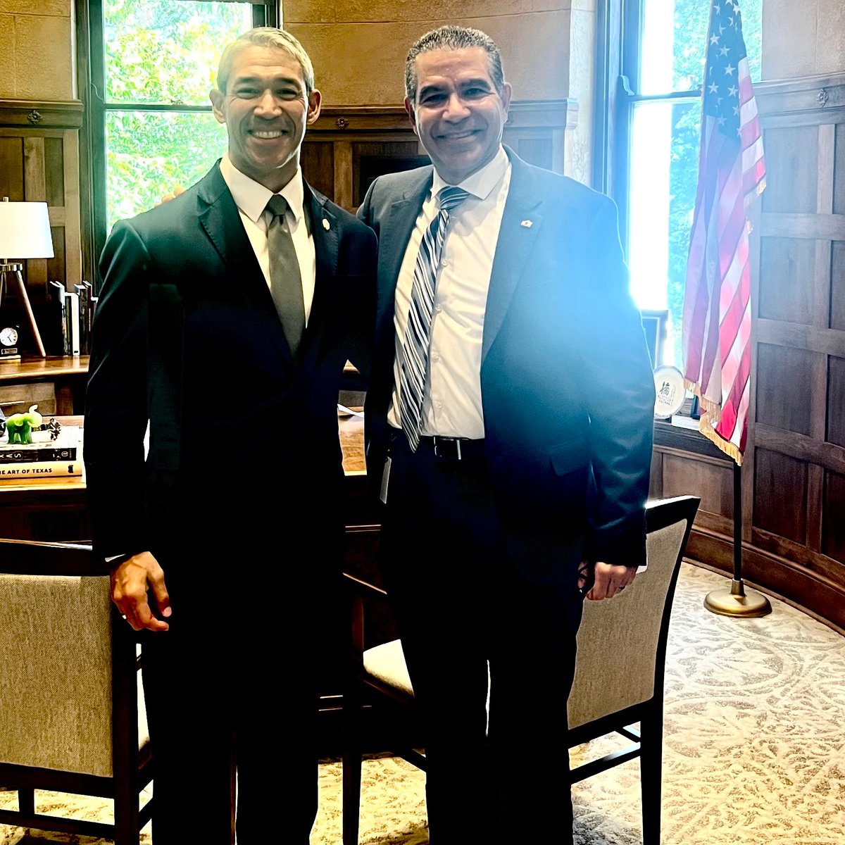 I appreciated the opportunity to meet with Mayor Nirenberg to update him on the various initiatives and accomplishments of our school district. It is always a privilege to have the chance to discuss potential partnerships that can benefit and support our local communities.