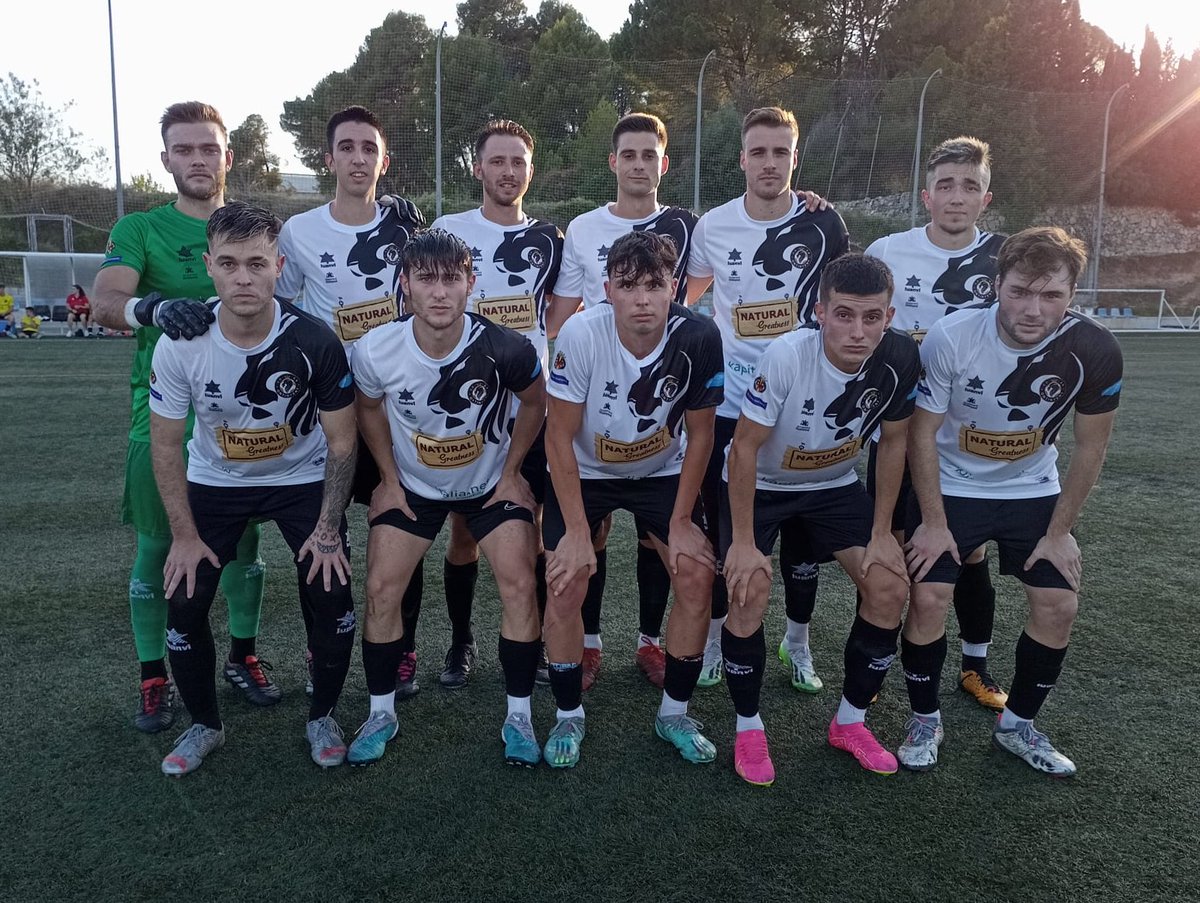 👌Triomf del Deportivo Ontinyent
4⃣-0 🆚 <a href="/VillenaCF/">Villena CF</a> 
⚽️hat-trick de <a href="/Fran_benito22/">Fraaan⚡️</a> ➕Mena
▶️ <a href="/ivelin_popov/">ivelin</a> Soriano <a href="/andonillosa9/">Andoni</a> Juanjo <a href="/pau_tormo3/">Pau Tormo</a> Galan Miguel Ricard Fran
Alfaro i Vaello
▶️Ivelin Olava Juanjo Navarro Andoni Adrian Pau  A.Gil Edwin <a href="/mendi142/">Francesc Serrano</a> i Mena