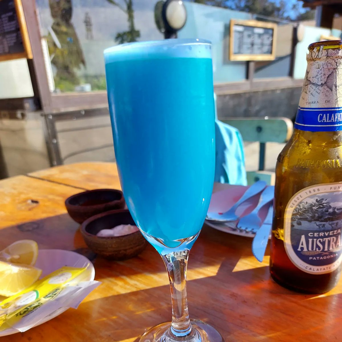Olguitaa_Marina's tweet photo. Me dieron los ahogos🌟🍸🙈
#BuscandoElSol https://t.co/v9vHKlipTu