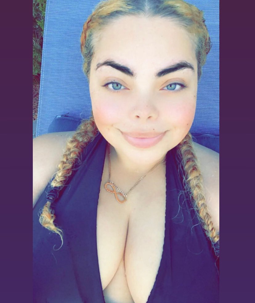 Jayroseem's tweet photo. Give a lil taste, Running back to me 💦 https://t.co/22Hr6227zp