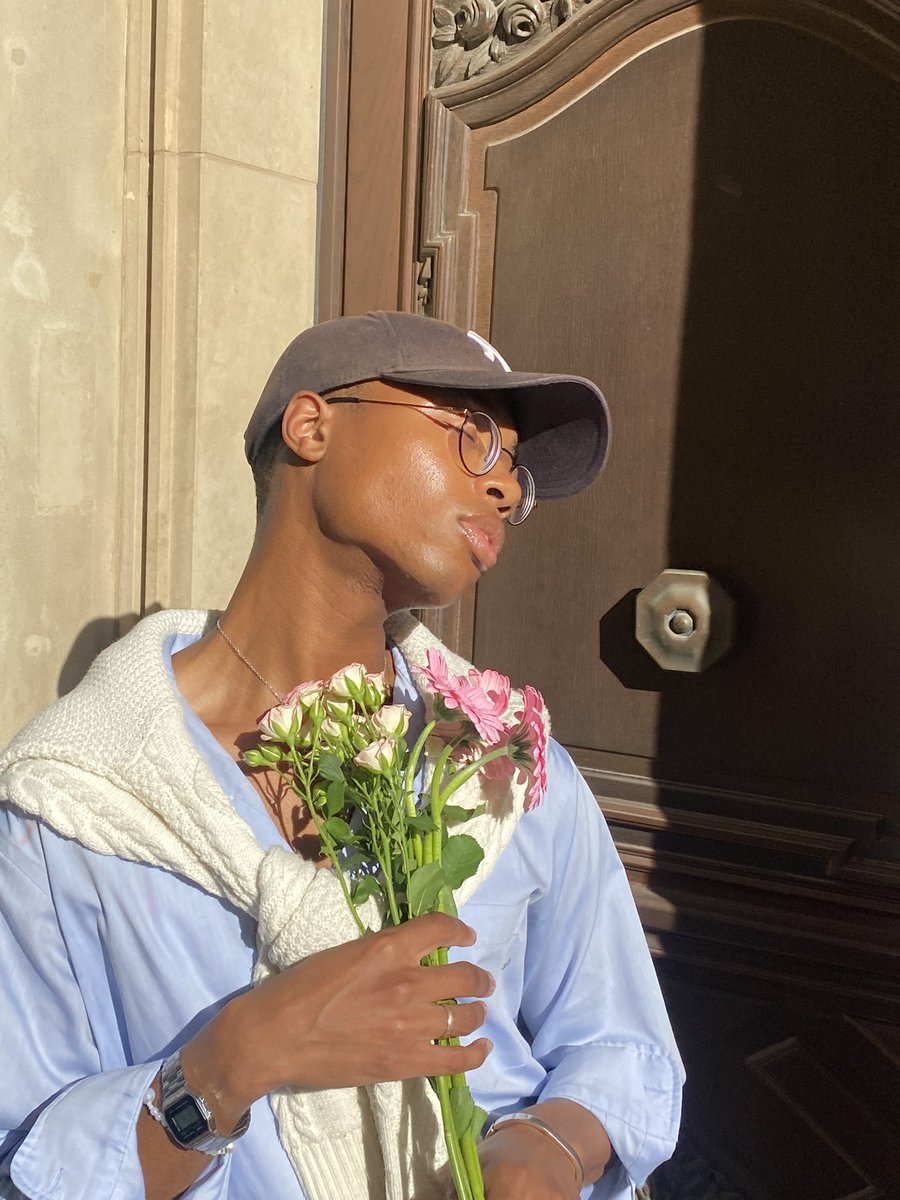 ruirisito's tweet image. des fleurs 🌸