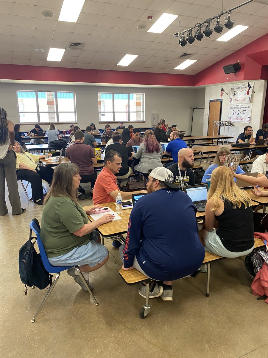 J_Filipow's tweet image. The @SocialStudiesSS PIT Crew had a great time with the @HaysCISD Social Studies teachers as they prepared for effective instruction using Active Classroom. Thank you Kim Pena for your hospitality! @montra_rogers @NystromTX #PartnersWithAPurpose