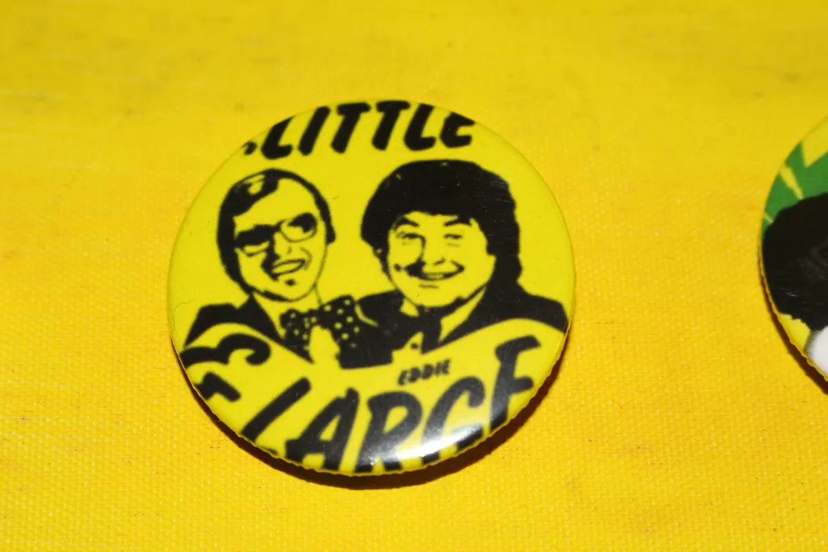 FloridiaFranco's tweet photo. Strangely sinister Little and Large badge. https://t.co/9vm0BPUpeV