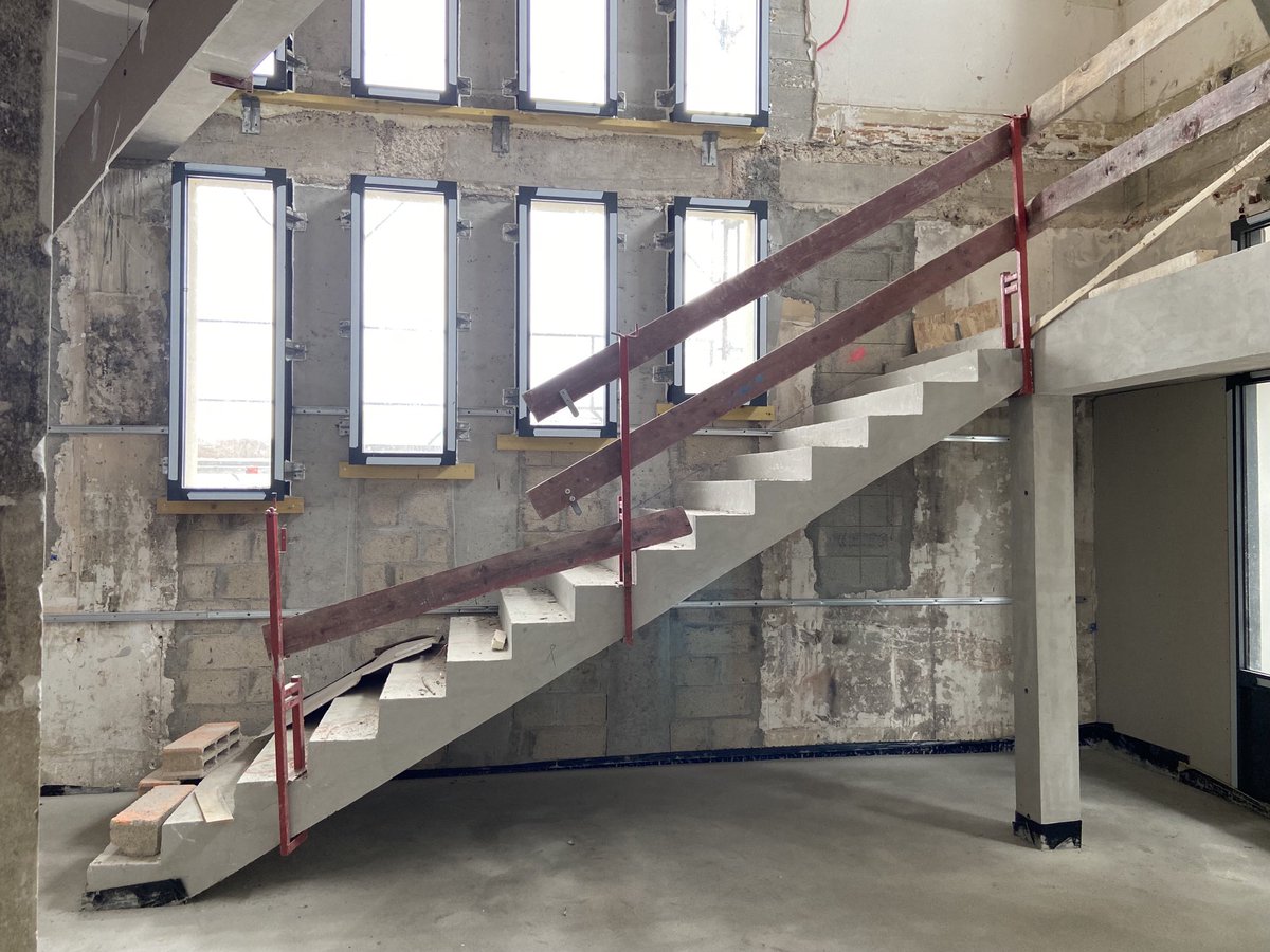 pierregomez92's tweet photo. Visite du chantier GALLIENI qui va accueillir un espace culturel exceptionnel à destination des jeunes de ⁦Rueil-Malmaison. Félicitations aux agents qui suivent avec professionnalisme le chantier exceptionnel ! https://t.co/47VENJRo7D