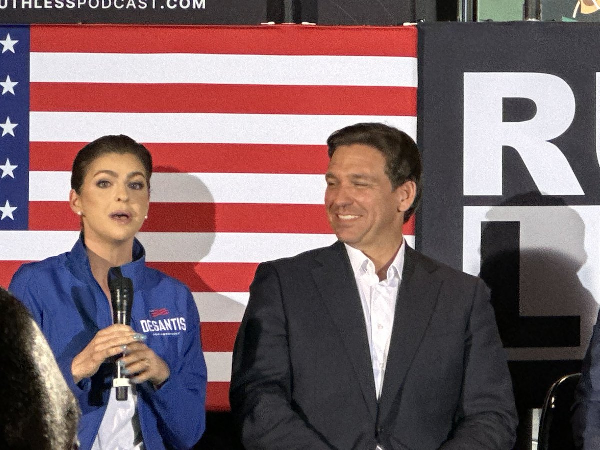 dkilada's tweet image. Last night at @RuthlessPodcast was awesome. One day in Iowa and I’ve already spotted 4 presidential candidates. Love living 4 hours from primary politics and right in the midst of general election politics in WI.