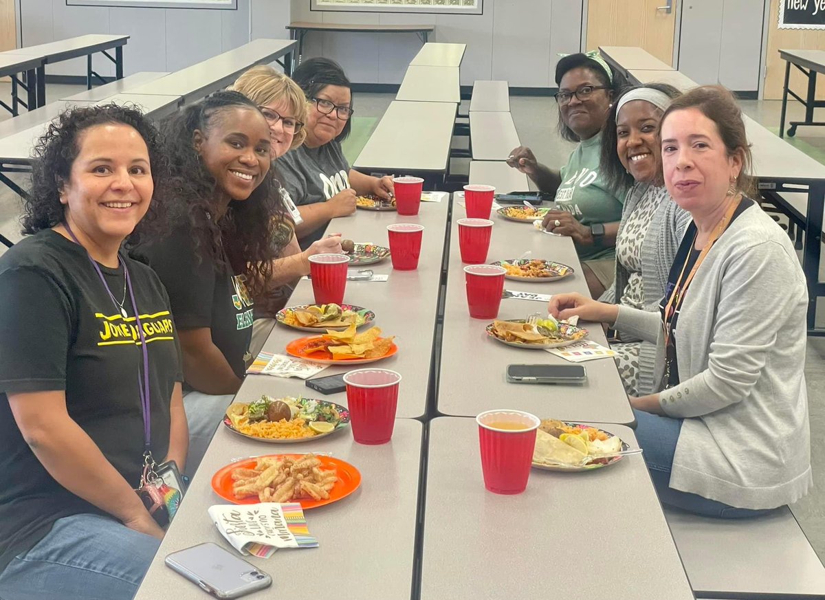 Say Queso! Thank you to our PTO for an amazing lunch today! We definitely enjoyed it. If you haven’t, yet, make sure to join our PTO to be a part of all of the awesome things going on at Jones! 🌮❤️🌮