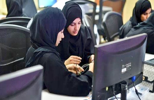 بمناسبة مباراة #الهلال_النصر  أنت المقصود

أقسم لك ستبكي خلال ساعات من شدة الفرح بأذن الله.. أكتب يارب.
أختار رقم الظرف ، ولك فيها جائزه  👏🏻😍:

1-✉️     2-✉️       3-✉️            4-✉️

5-✉️     6-✉️       7-✉️           8-✉️

أكتب كلمة (تم) في الخاص

#النصر_الهلال