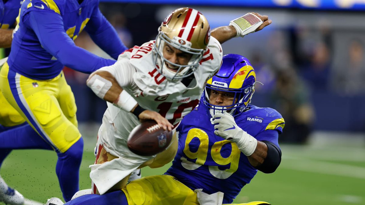 ProminentKingz's tweet image. Menace AD 2.0 
•Glitter Fill
•Glow in the dark
•Stickers 
•Limited &amp;amp; Exclusive 
•In for Game-day Wk2 Vs SF 

#RamsHouse #mobsquad #Rams #Pindejos #aarondonald