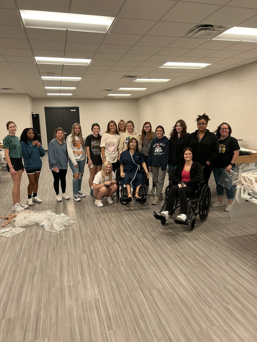 Warrick Pathways and Career Center tweet media
