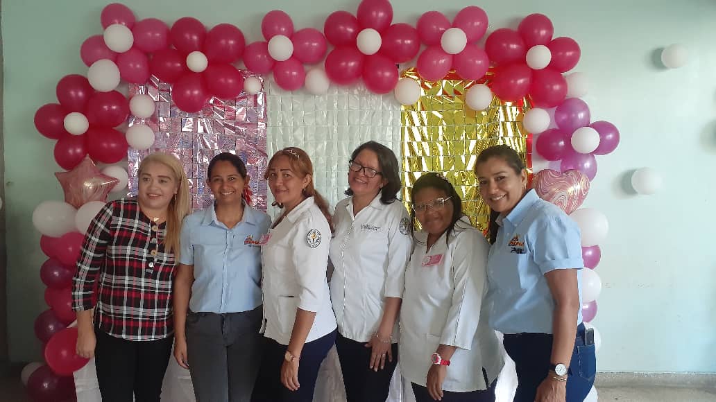 #Portuguesa|| <a href="/MercalOficial/">Mercal Oficial</a> presente en acto por el marco de la Semana Mundial de Lactancia Materna, realizado en el Hospital Guanare, dónde se graduaron 25 niños en su periodo lactante.
#LaPazEsClave